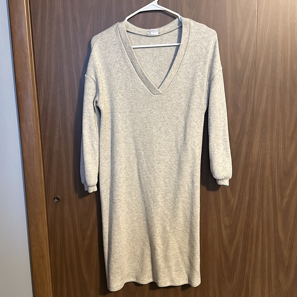 Ingrid and Isabel The Nest Dress - Picture 3 of 5